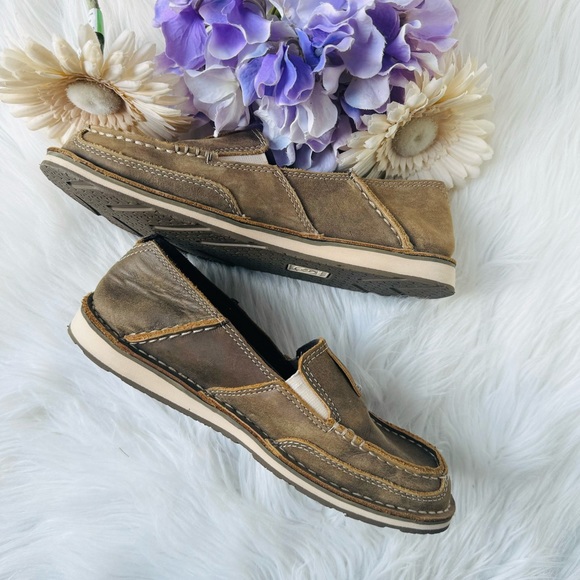 Ariat Cruisers - Picture 4 of 7